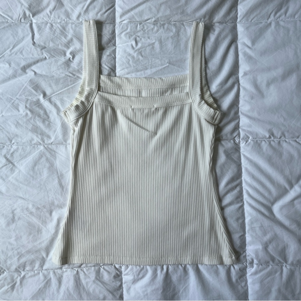 Reformation Ribbed Tank Bundle - Picture 3 of 8